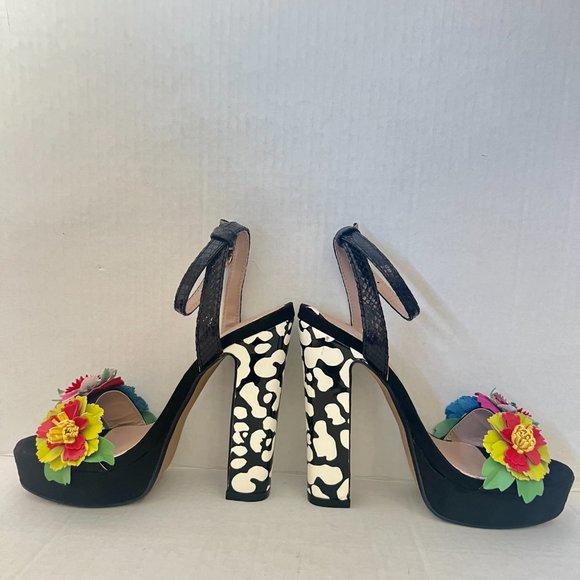 Betsey Johnson Platform Floral Heels Flower heels Size 5 - Picture 2 of 11